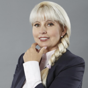 Ing. Paula Moviari, MBA, LL.M.